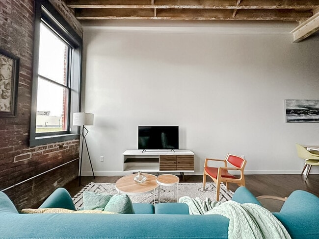 Photo - 604 W 4th St N Unidad ID1352444P