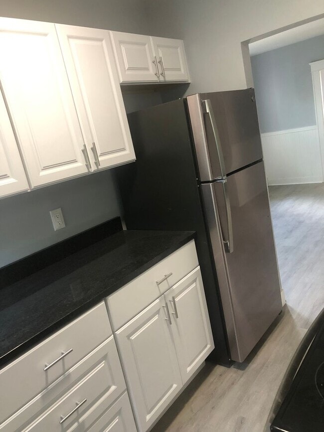 Photo - 392 Carrington Ave