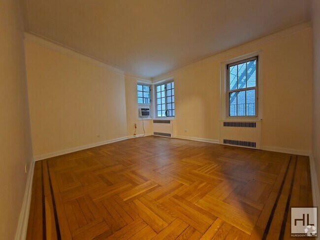 Building Photo - Studio Apartment on Jane Street | 1st Floo... Unit 1E