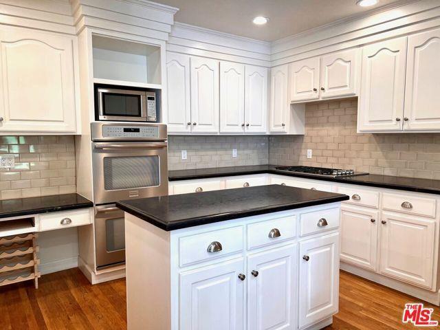 Photo - 401 Kings Rd