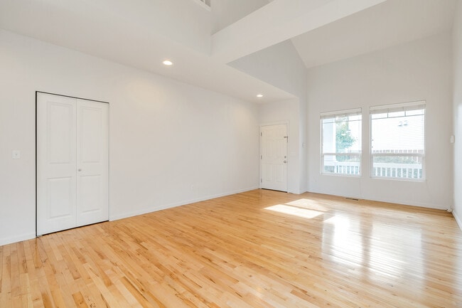 Photo - 5202 S 214th Way