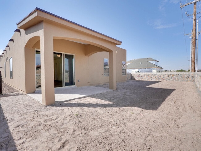 Photo - 392 Frodsham St