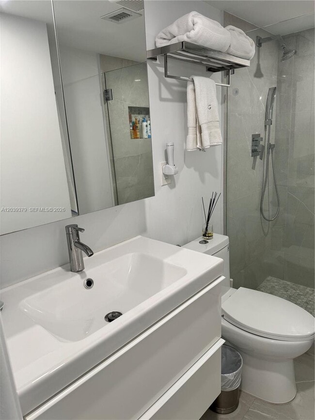 1865 Brickell Ave Unidad A1411