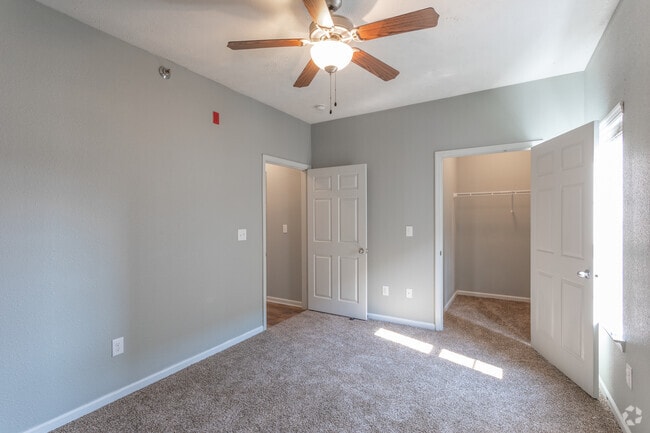 3BR, 2BA - 1,350SF