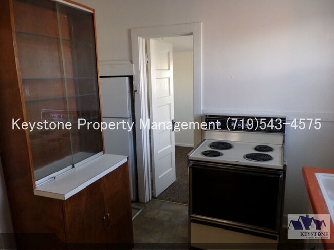 Photo - $400 Off 1st Month! Charming 1 Bedroom Apartment with Private Entrance & Covered Porch $800/$800 Unit 1117