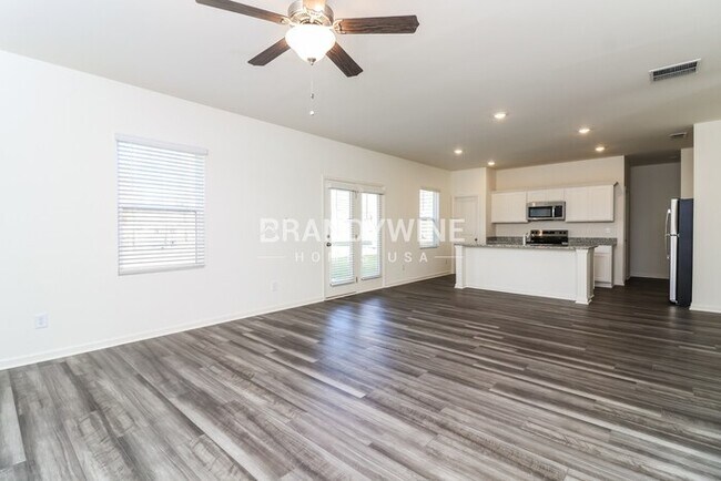 Photo - 546 Otway Lp