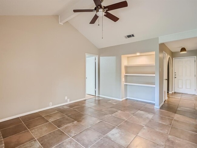 Photo - 1209 Speer Ln