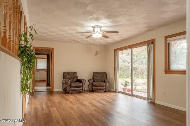 Photo - 118 S Demanade Blvd