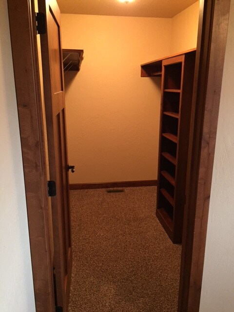 Photo - Beautiful Single Family Home for Rent in South Heart