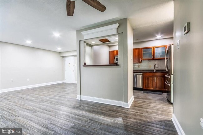 Photo - 211 Victor Pkwy Unit 211D