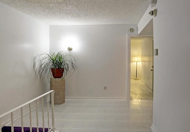 Photo - 5215 Arboles Dr Unit b