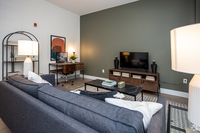 1 BR, 1 BA - 715SF