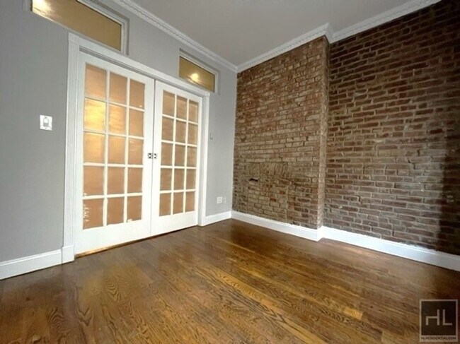 Photo - 2ND AVE. Unit 7