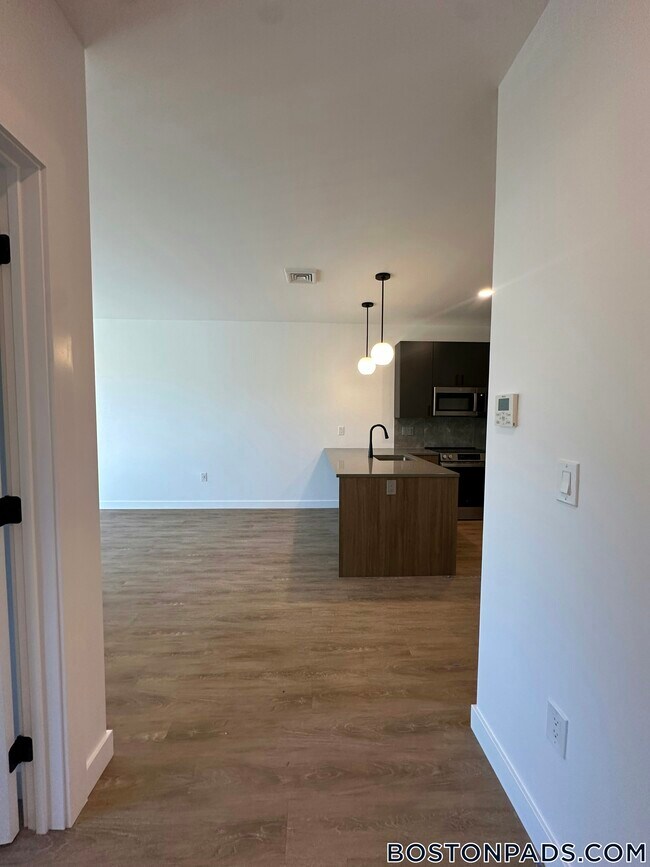 Photo - 199 Gardner St Unit 204