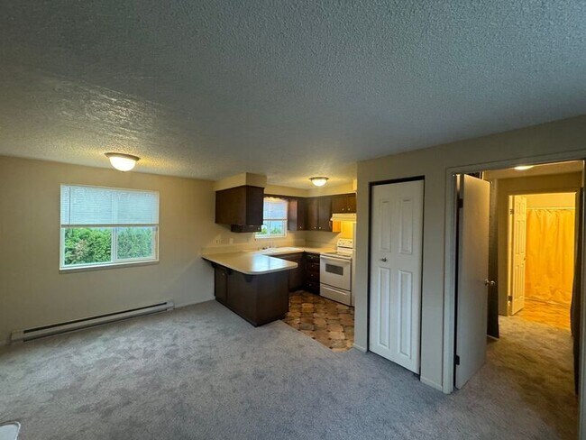 Photo - 2685 12th Pl SE