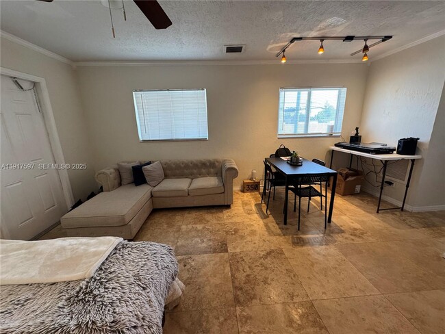 Photo - 1856 NE 46th St Unit F8