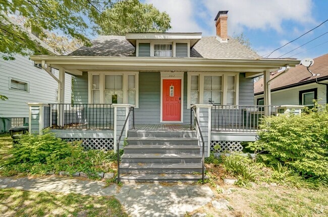 Building Photo - Charming 3-bedroom, 1.5-bathroom Rental