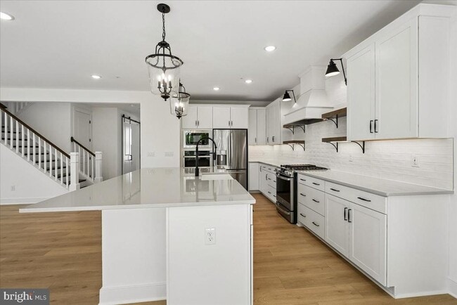 Photo - 1152 Broad Lk Dr