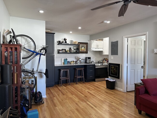 Photo - 3 Arizona Terrace Unit 4