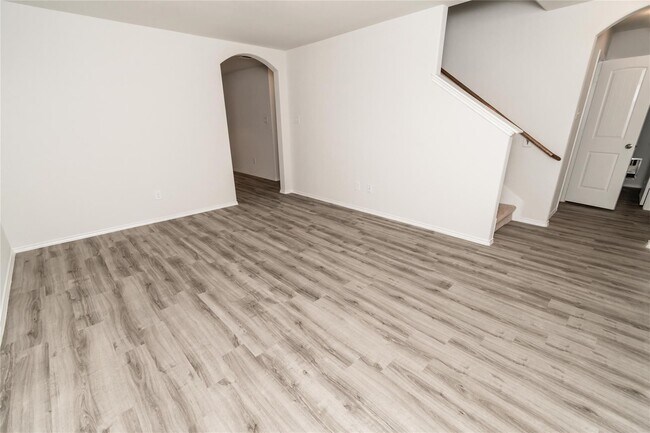 2721 Madison Ct