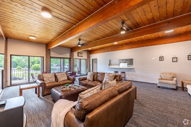 Community Room - White Bear Royal