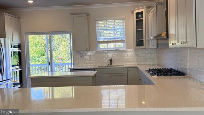 Photo - 518 Downswing Rd