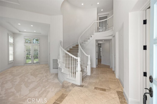 Photo - 17 Colonial Dr