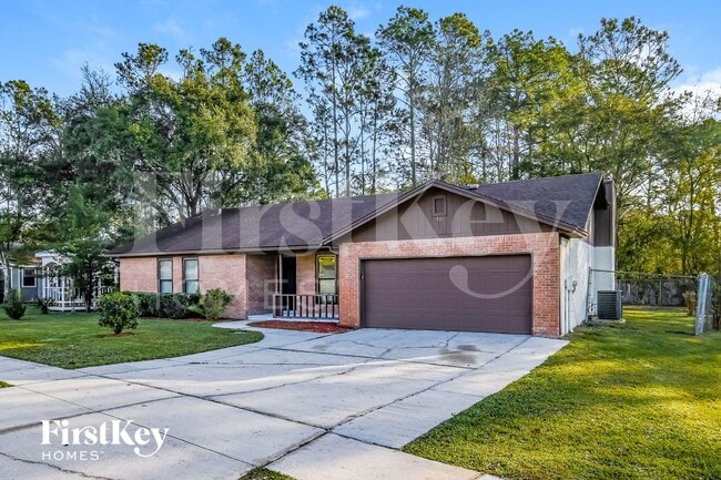 Photo - 9586 Villiers Dr S