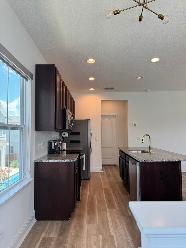 Photo - 8447 Rothman Aly Unit 8447