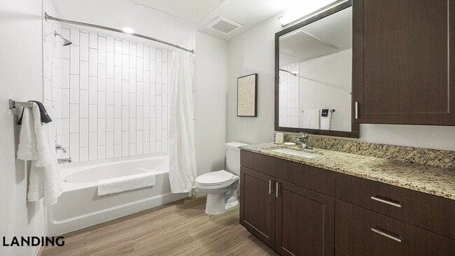 Photo - 2900 E 16th Ave Unidad 239