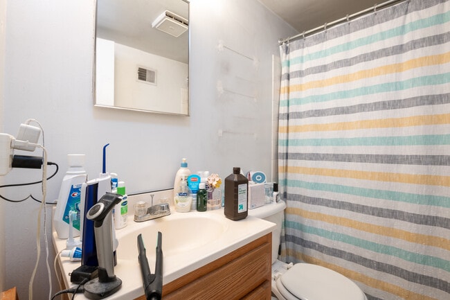 Photo - 730 7th St SE Unit #12