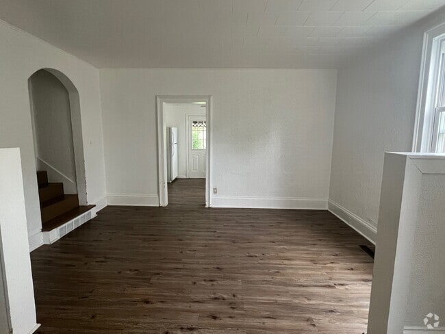 Building Photo - 307-309 Maple St Unit 1 Rental