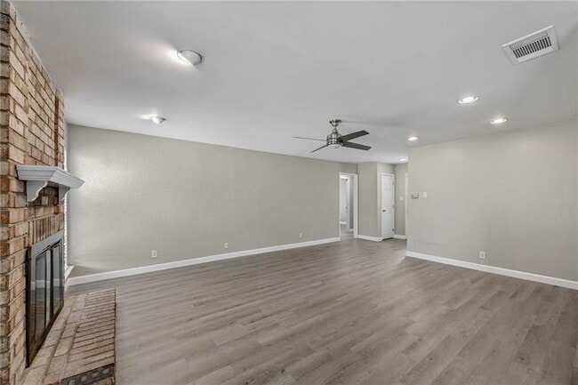 Photo - 906 Cactus Dr