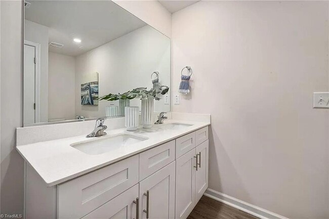 Photo - 5630 Carrington Ct