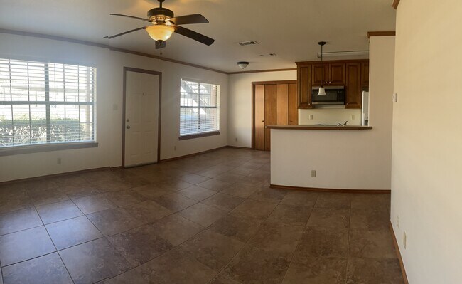 Photo - 113 Wildwood Ct Unit B