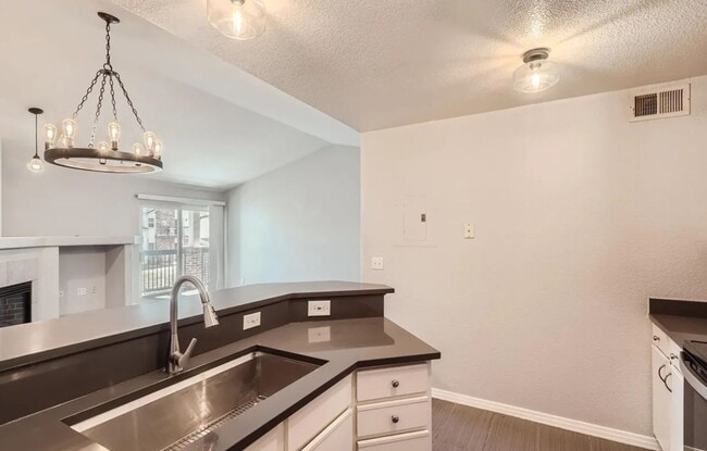 Photo - Updated 2 bedroom, 2 bath condo - Available now! Unit E