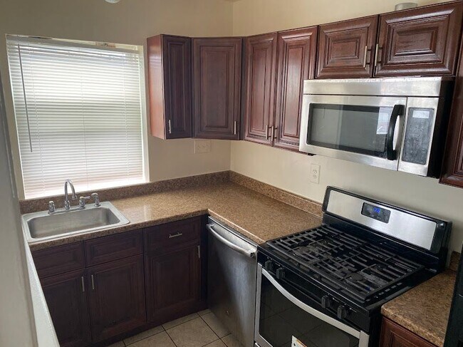 Photo - 1023 Fairmont St NW Unidad Apt 301