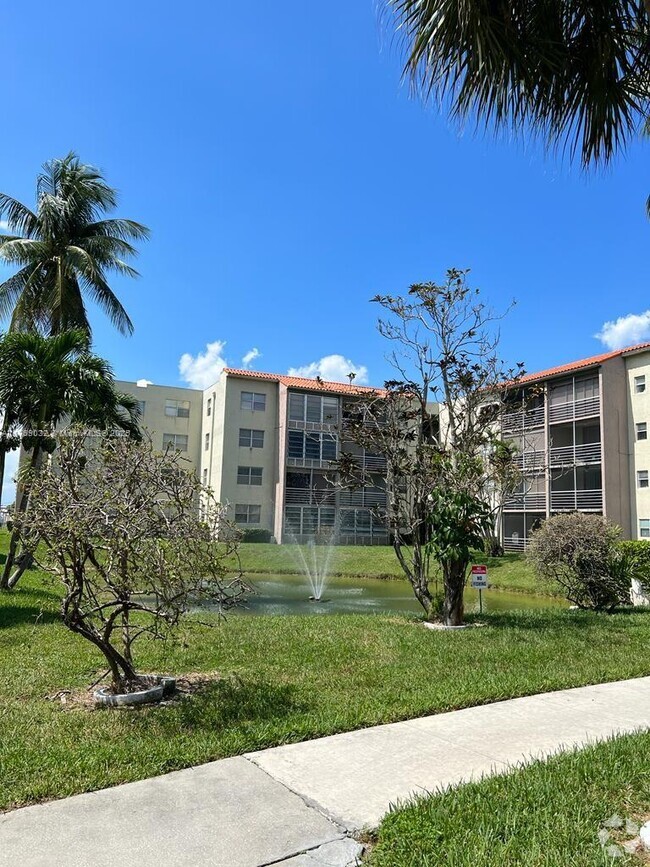 Building Photo - 1800 SW 81st Ave Unit 1311 Rental