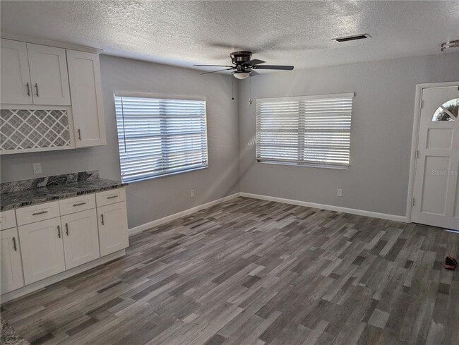 Photo - 206 N Gunlock Ave