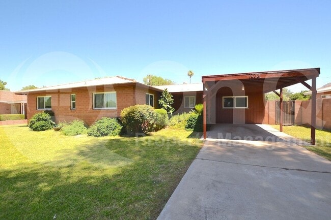 Building Photo - 1930 E Solano Dr Rental
