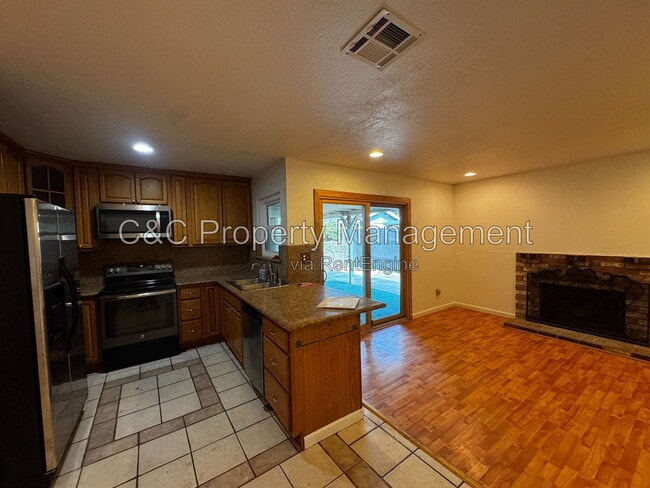 Photo - 286 Frigate Ct