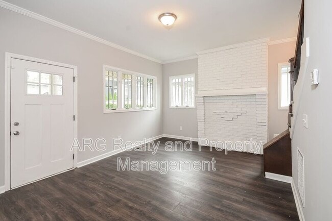 Photo - 393 Atwood St SW