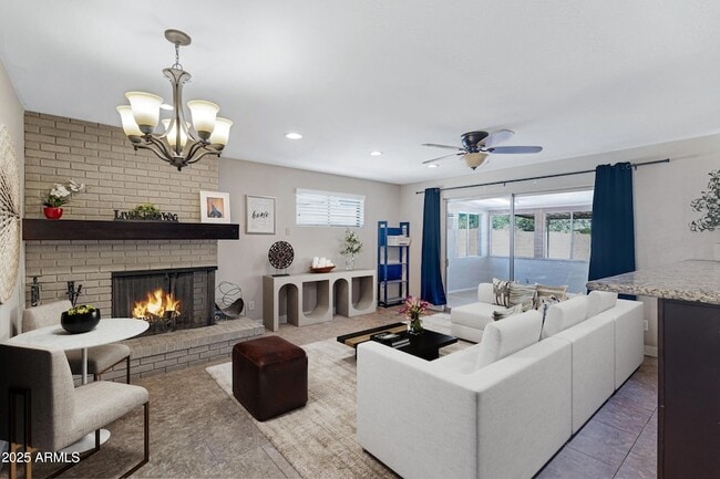 Photo - 110 W Del Rio Dr