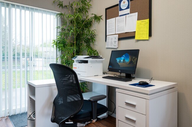 Quail Run Apartments - Vancouver, WA | ForRent.com