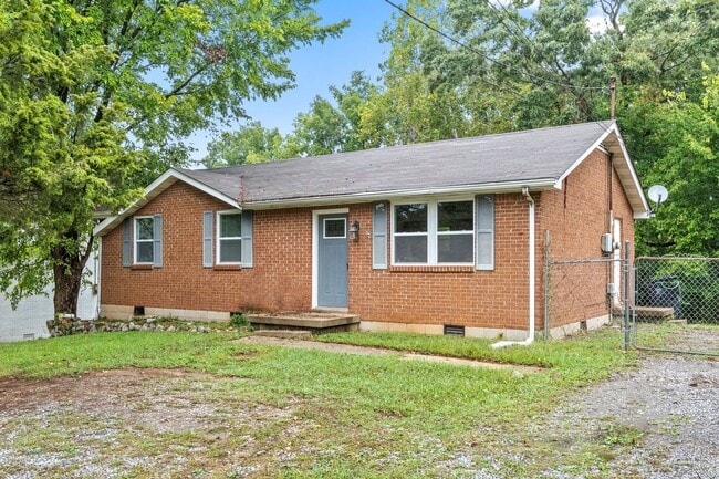 Photo - Renovated 3 Bedroom Dog Friendly Home For Rent on Lafayette Road!