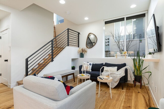 Photo - 71D W Dravus St Unit ID1095004P