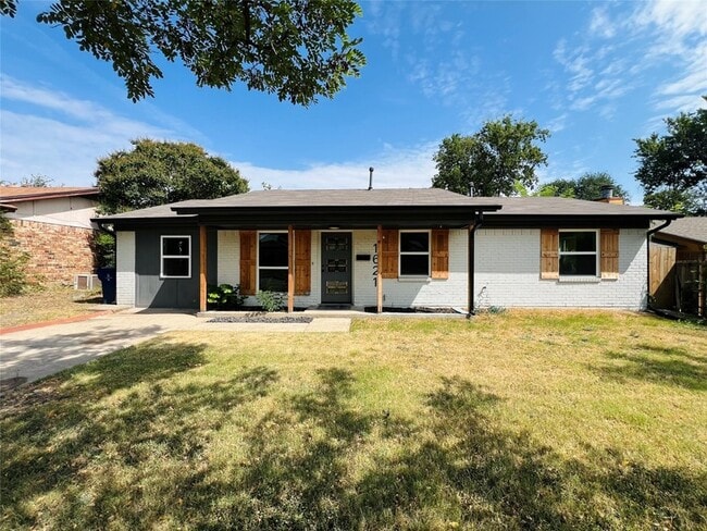 Building Photo - 1621 Running River Rd Rental