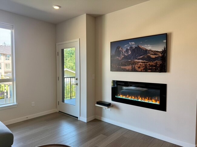 Living Room - 1230 Confluence Way SE Unidad Condo - 2 Bed 2 Bath