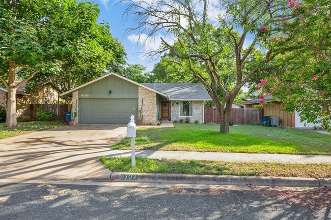 Photo - 4702 Gray Fox Dr