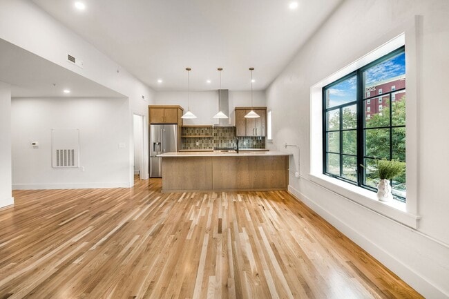 Building Photo - 29 Page Ave Unit 203
